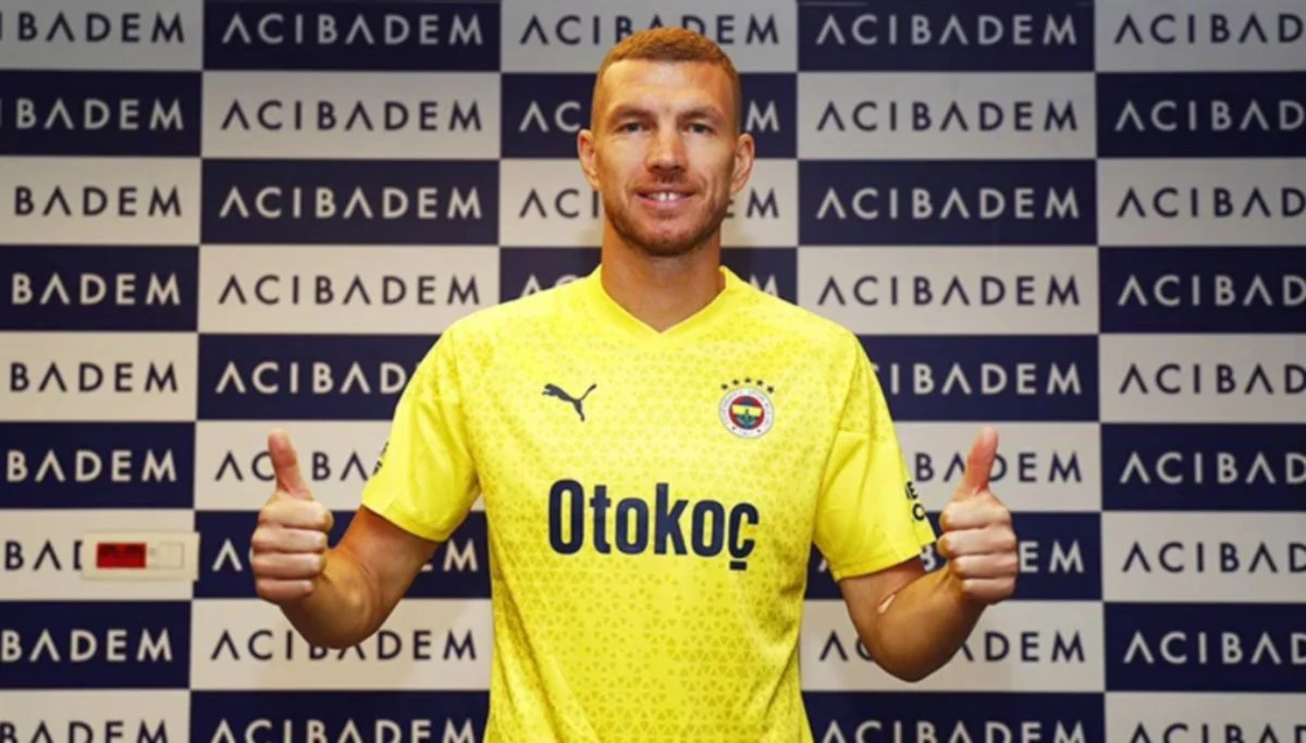 Edin Dzeko Resmi Berpisah Dengan Inter Milan