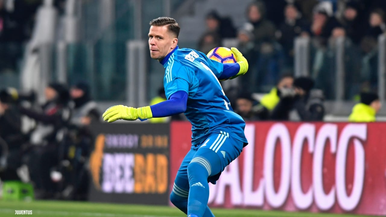 Chelsea Coba Bajak Kiper Juventus Wojciech Szczesny