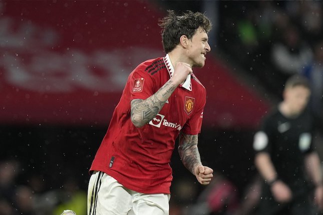 MU Lepas Victor Lindelof Musim Panas 2024