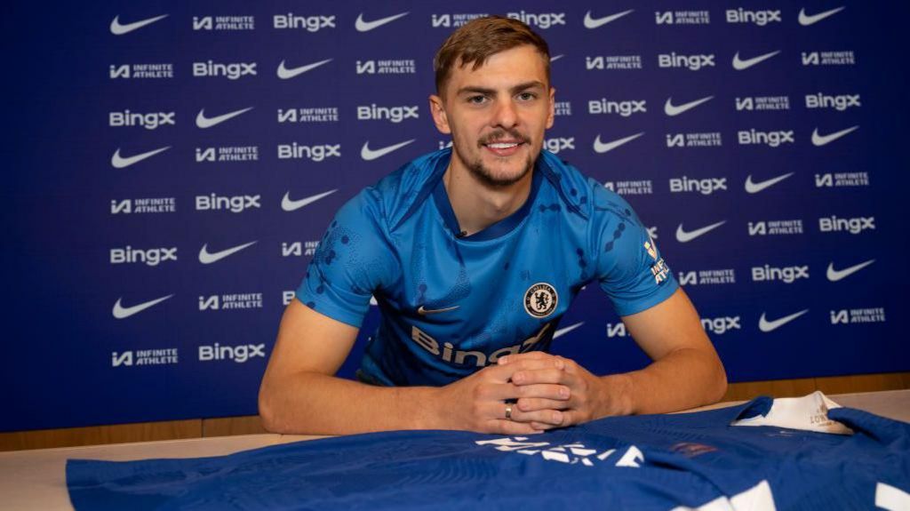 Chelsea Resmi Selesaikan Transfer Kiernan Dewsbury-Hall