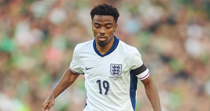 Angel Gomes Ingin Membela MU Lagi Jika Berkesempatan