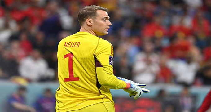 Kiper Bayern Manuel Neuer Cedera Pada Tulang Rusuk