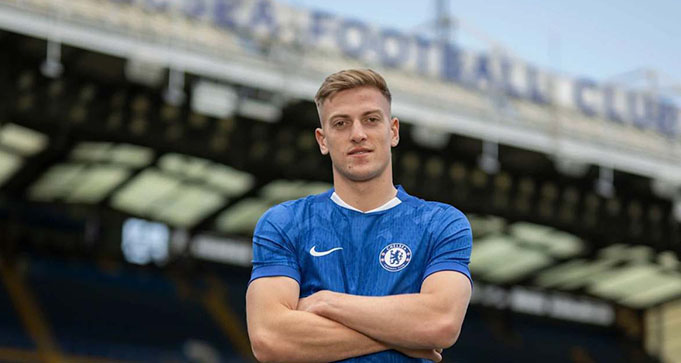 Liam Delap Resmi Gabung Chelsea Dengan Kontrak Panjang