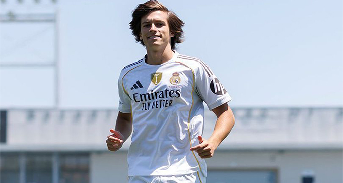 Alvaro Carreras Resmi Kembali Gabung Real Madrid