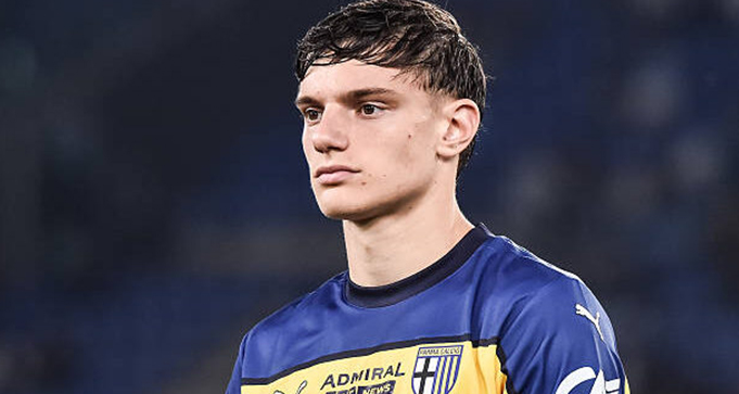Tawaran Liverpool Untuk Dapatkan Bek 18 Tahun Parma di Tolak