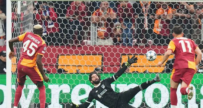 Kabar Terbaru Hugo Ekitike dan Alisson Jelang Lawan Chelsea
